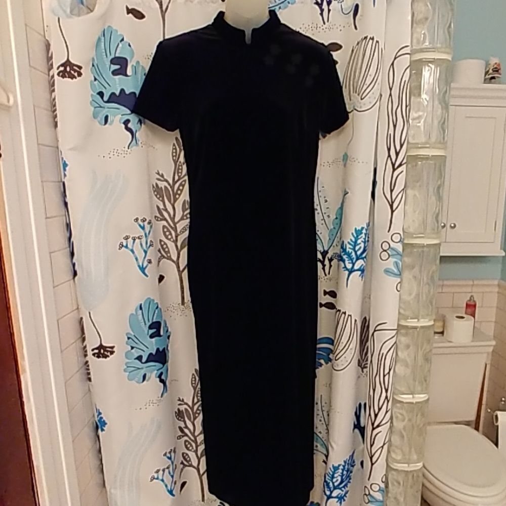 VTG 90s R.J. & Co. Black Velvet Cheongsam Dress